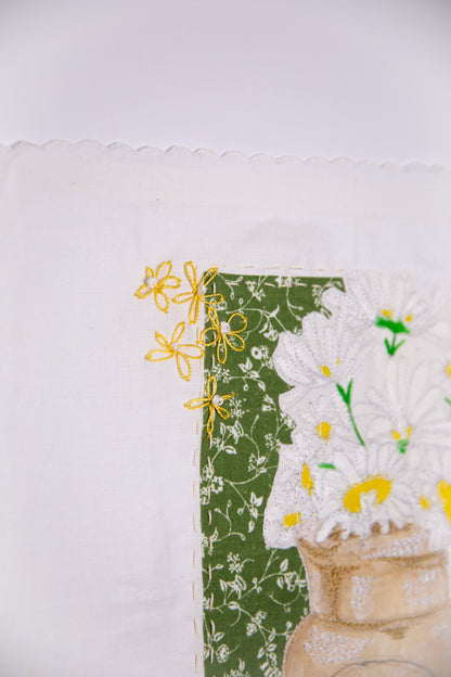 Englishcream Jar and Daisies